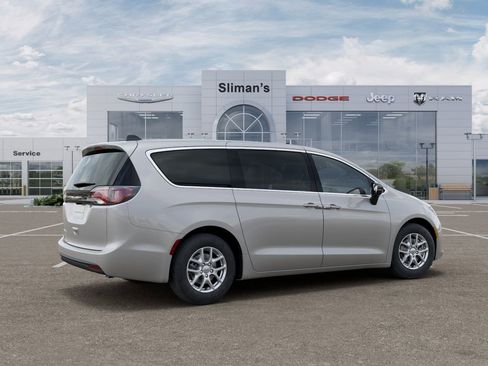 New 2026 Chrysler Voyager LX FWD image 5