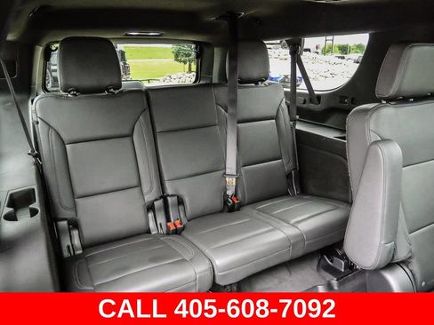Used 2023 Chevrolet Suburban Z71 w/ Off-Road Capability Package AWD/4WD image 29