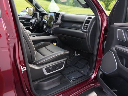 Used 2023 RAM 1500 Laramie AWD/4WD image 29