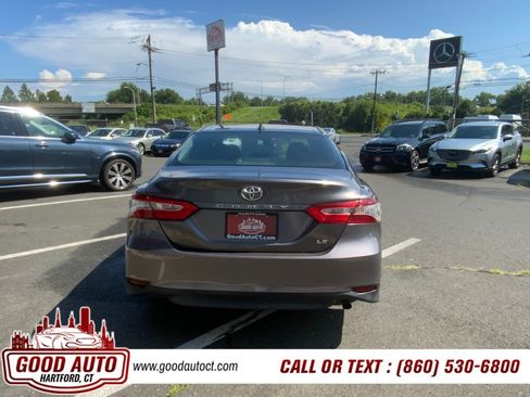 Used 2019 Toyota Camry LE FWD image 17