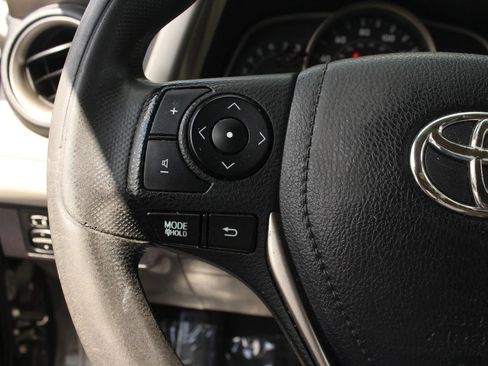 Used 2015 Toyota RAV4 LE AWD/4WD image 25