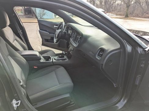 Used 2018 Dodge Charger SXT image 20