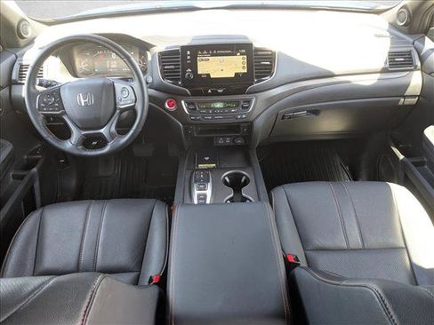 Used 2024 Honda Passport TrailSport image 18