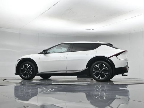 Used 2023 Kia EV6 Wind w/ Wind Technology Package AWD/4WD image 55