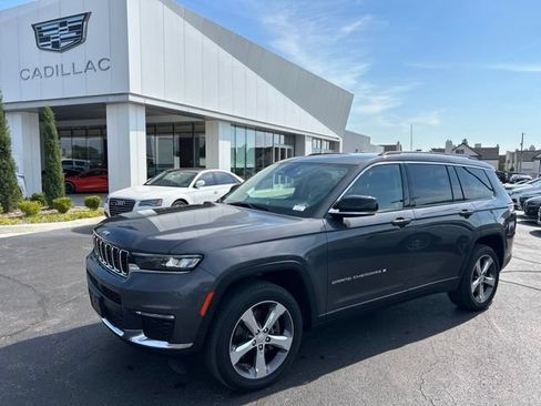 Used 2021 Jeep Grand Cherokee L Limited AWD/4WD image 2
