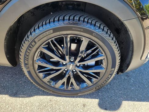 Certified 2022 Kia Telluride SX w/ SX Prestige Package image 22