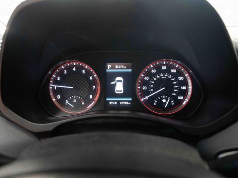 Used 2019 Hyundai Veloster 2.0 Premium image 16