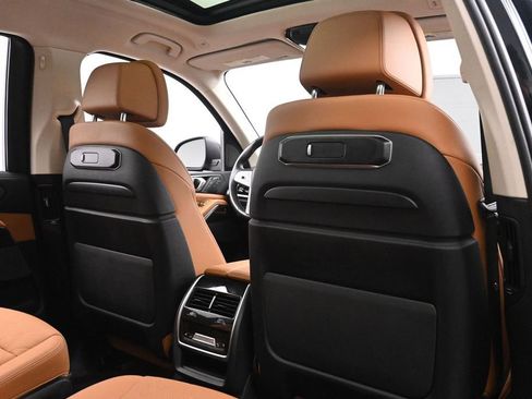Used 2024 BMW X7 xDrive40i w/ Executive Package AWD/4WD image 24
