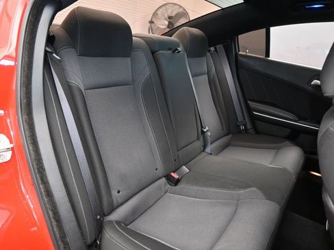 Used 2019 Dodge Charger SXT image 36