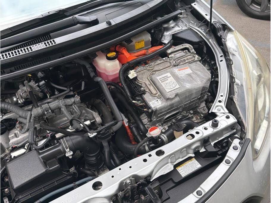 Used 2016 Toyota Prius C One FWD image 27