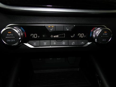 New 2025 Nissan Altima 2.5 SR w/ SR Premium Package image 24