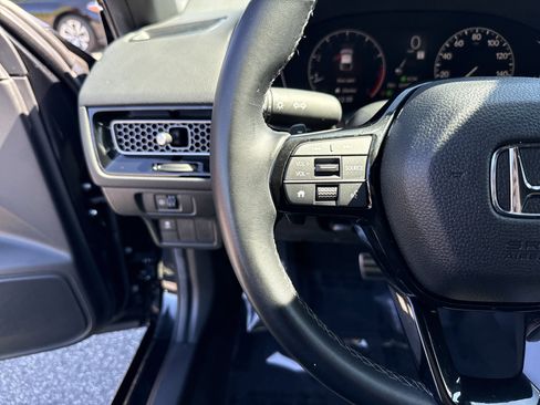 Certified 2025 Honda Civic Sport image 19