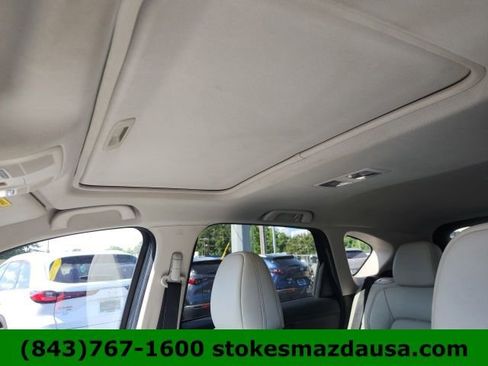 Used 2022 MAZDA CX-5 AWD 2.5 S w/ Premium Plus Pkg image 3