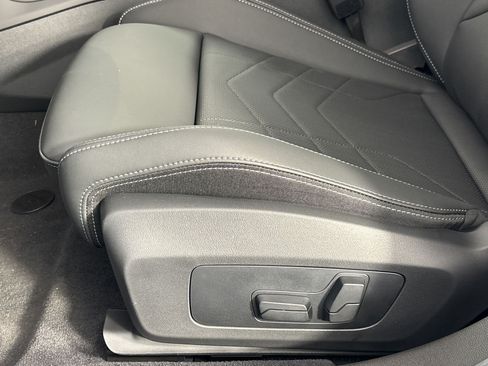 Used 2026 BMW 228i w/ Technology Package FWD image 14