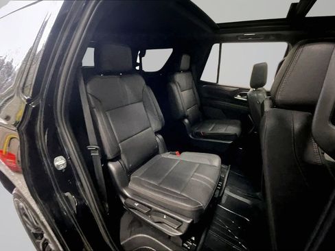 Used 2022 Chevrolet Tahoe RST w/ Luxury Package AWD/4WD image 25