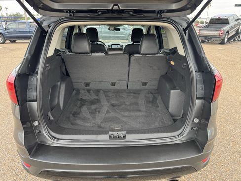 Used 2019 Ford Escape SE FWD image 28