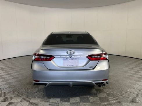 Used 2021 Toyota Camry SE AWD/4WD image 3