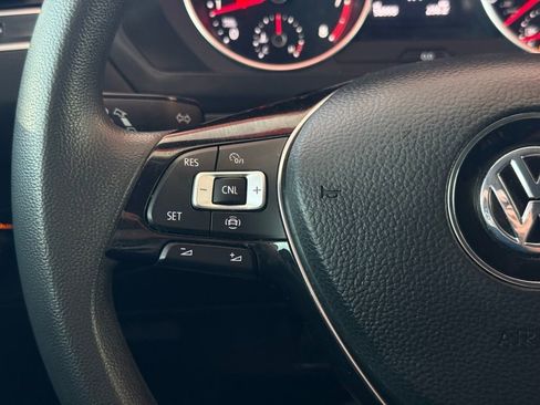 Used 2020 Volkswagen Tiguan S FWD image 22