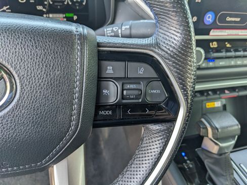 Used 2024 Toyota Tundra Platinum image 35