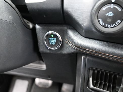 Used 2024 Ford F150 Lightning Lariat image 18