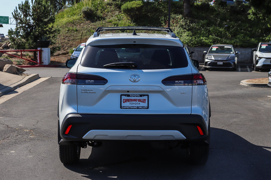 New 2026 Toyota Corolla Cross LE w/ Moonroof Package FWD image 7