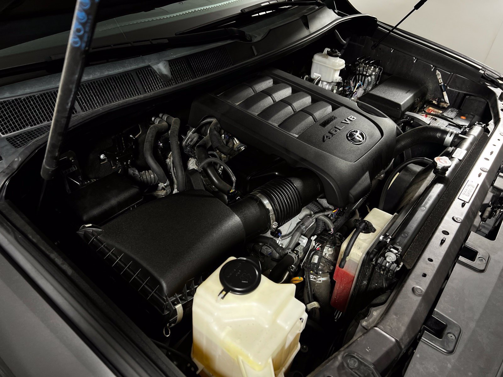 Used 2019 Toyota Tundra SR5 w/ SR5 Upgrade Package RWD image 8