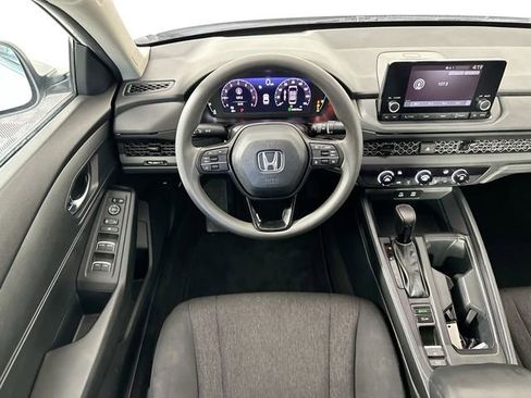Used 2023 Honda Accord LX image 10