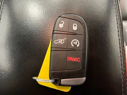 Used 2019 Jeep Grand Cherokee Limited image 28