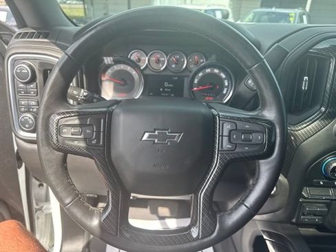 Used 2021 Chevrolet Silverado 1500 RST w/ Convenience Package II AWD/4WD image 19