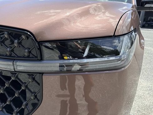 New 2026 Lincoln Navigator L Black Label AWD/4WD image 9