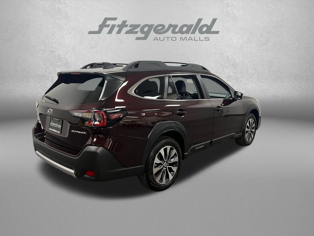Used 2025 Subaru Outback Limited w/ Tech Package 3 AWD/4WD image 6