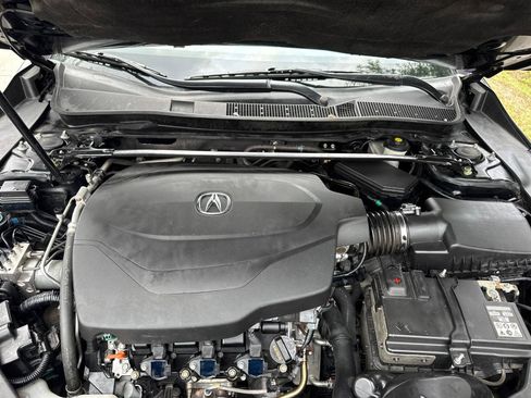 Used 2016 Acura TLX V6 FWD image 6