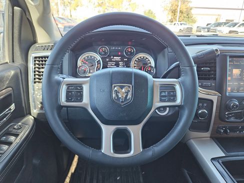 Used 2014 RAM 2500 Laramie w/ Convenience Group image 19
