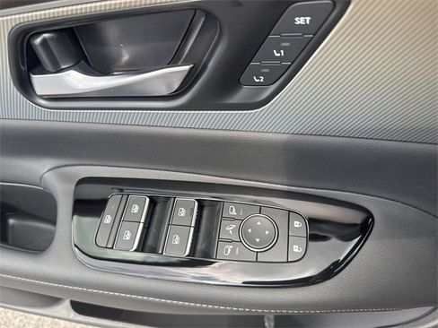 Used 2025 Nissan Murano Platinum w/ Cargo Package image 28