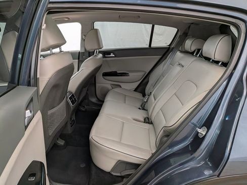 Used 2018 Kia Sportage EX w/ EX Premium Package image 17