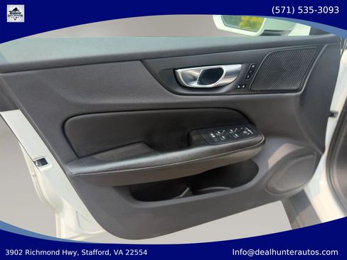 Used 2020 Volvo V60 T5 Cross Country AWD/4WD image 14