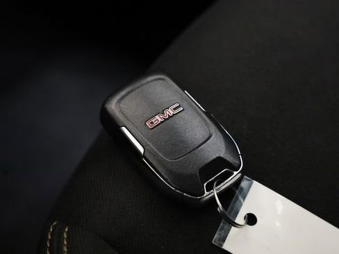 Used 2020 GMC Terrain SLE w/ Driver Convenience Package image 34