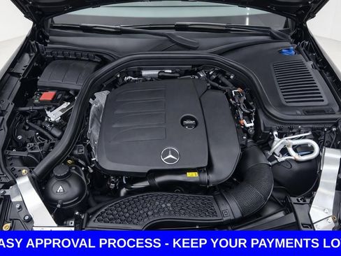Used 2021 Mercedes-Benz GLC 300 w/ Premium Package image 18
