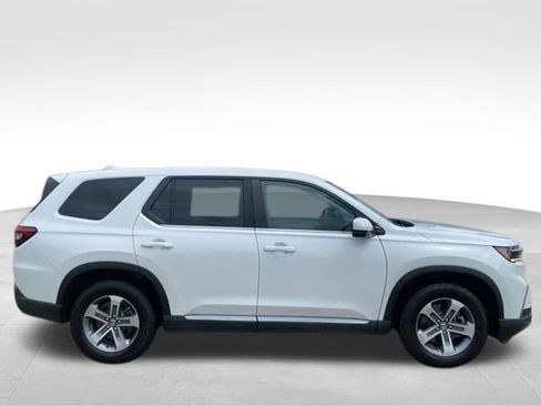 Used 2025 Honda Pilot EX-L image 5