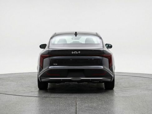 Used 2025 Kia K4 LXS image 7