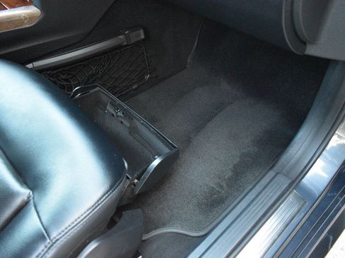 Used 2013 Mercedes-Benz E 350 4MATIC Sedan image 21