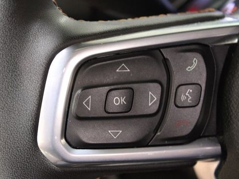 Used 2023 Jeep Gladiator Overland AWD/4WD image 34