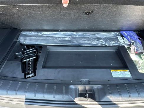 Used 2024 Toyota Grand Highlander AWD image 30