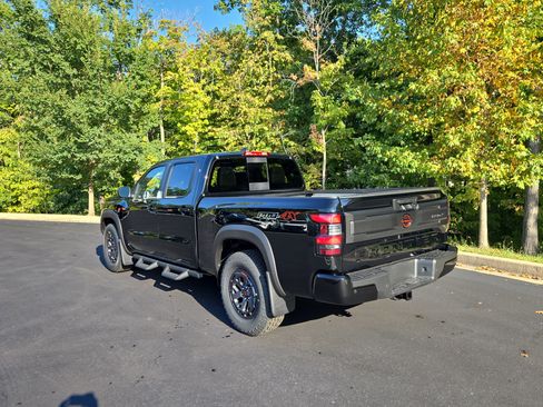 New 2026 Nissan Frontier PRO-4X w/ Pro-4x Convenience Package image 6