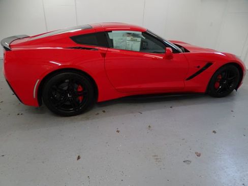 Used 2016 Chevrolet Corvette Stingray Coupe RWD image 19