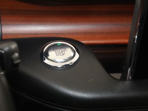 Used 2024 Lincoln Aviator Reserve AWD/4WD image 26