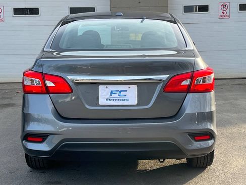 Used 2019 Nissan Sentra SV w/ Special Edition Package FWD image 5