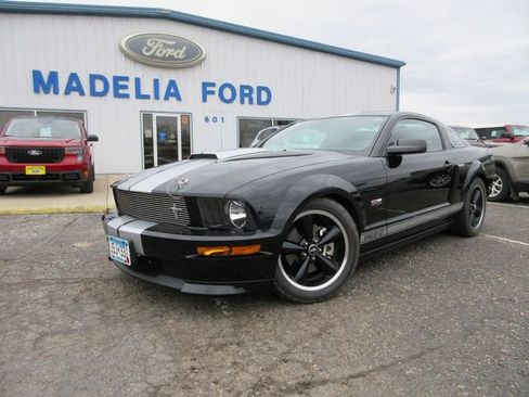 Used 2007 Ford Mustang GT Premium RWD image 4