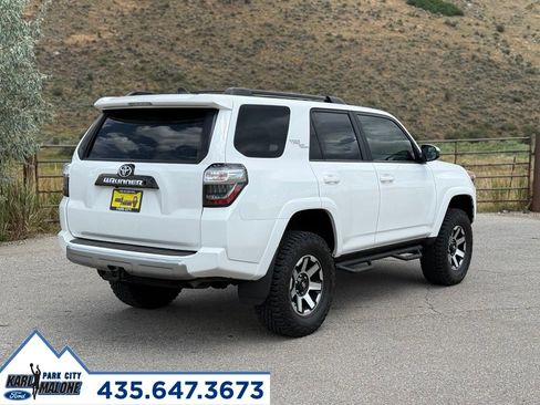 Used 2020 Toyota 4Runner TRD Off-Road AWD/4WD image 5