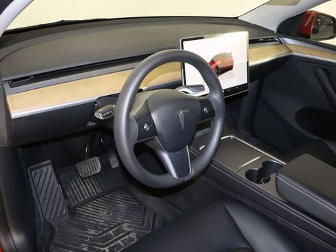 Used 2023 Tesla Model Y Long Range AWD/4WD image 22